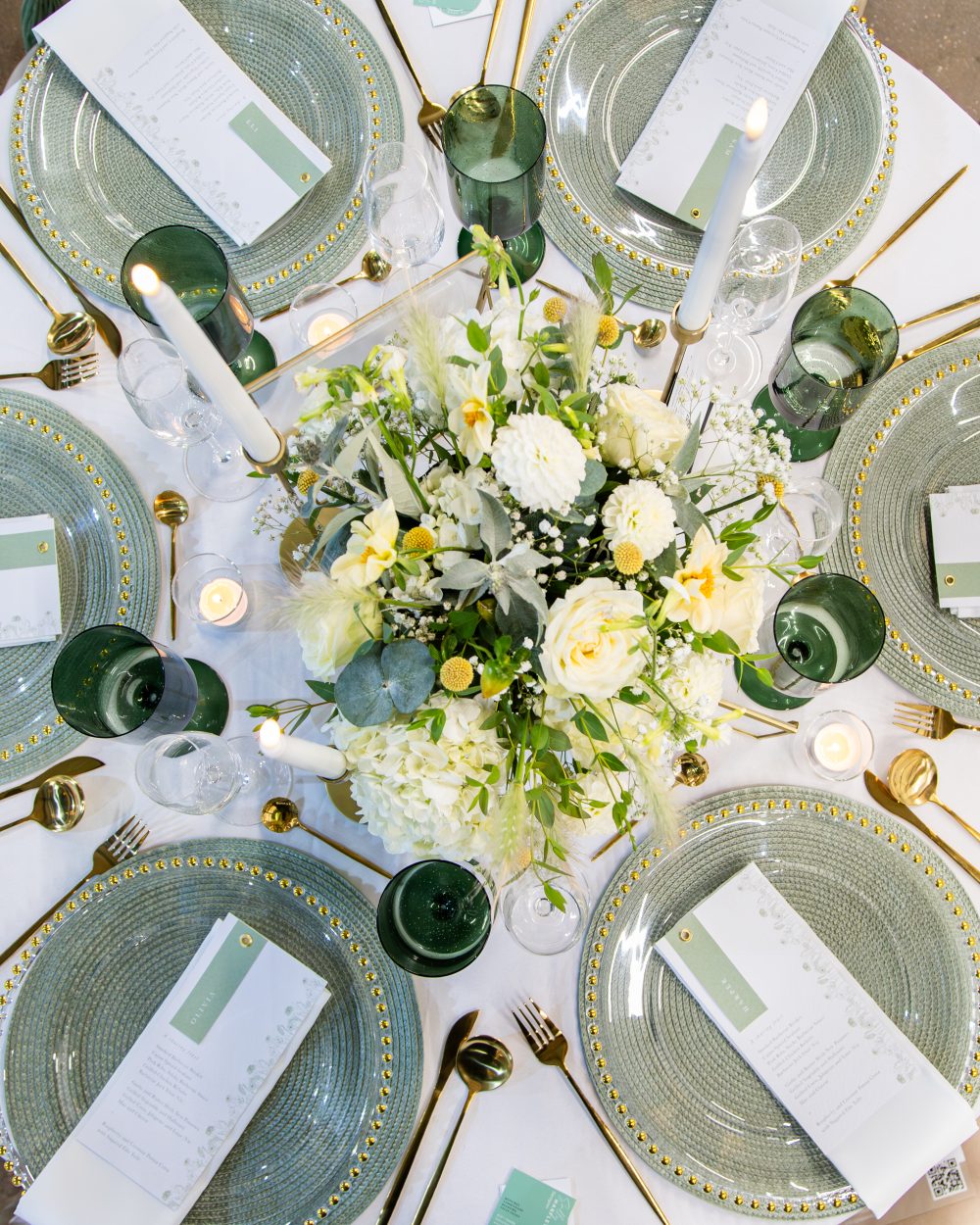 Backdrops, entrances and spaces to gather. — image 1